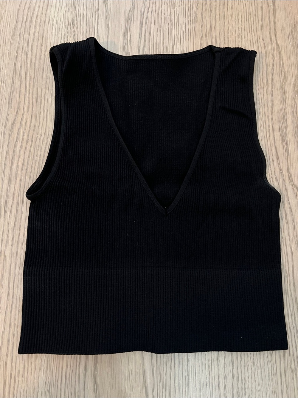 Black V-Neck Ribbed Crop Tank Top - Women